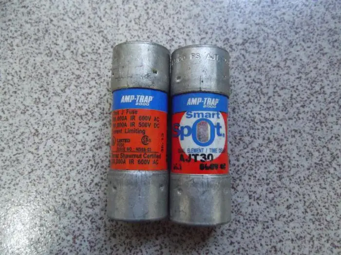 

AJT 30FerrazAMP-TRAP fuses 22 \u0026 times; 58 delay fuse 30A slow-blow fuse with display