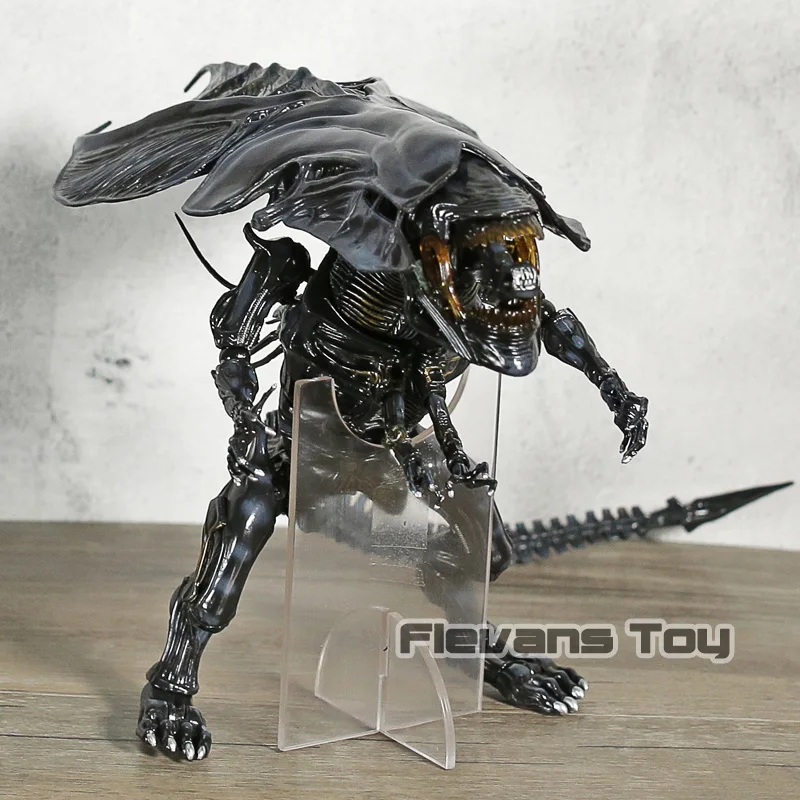 

ALIENS Hybrid Metal Figuration #047 Alien Queen PVC Action Figure Model Toy Collection Figurine
