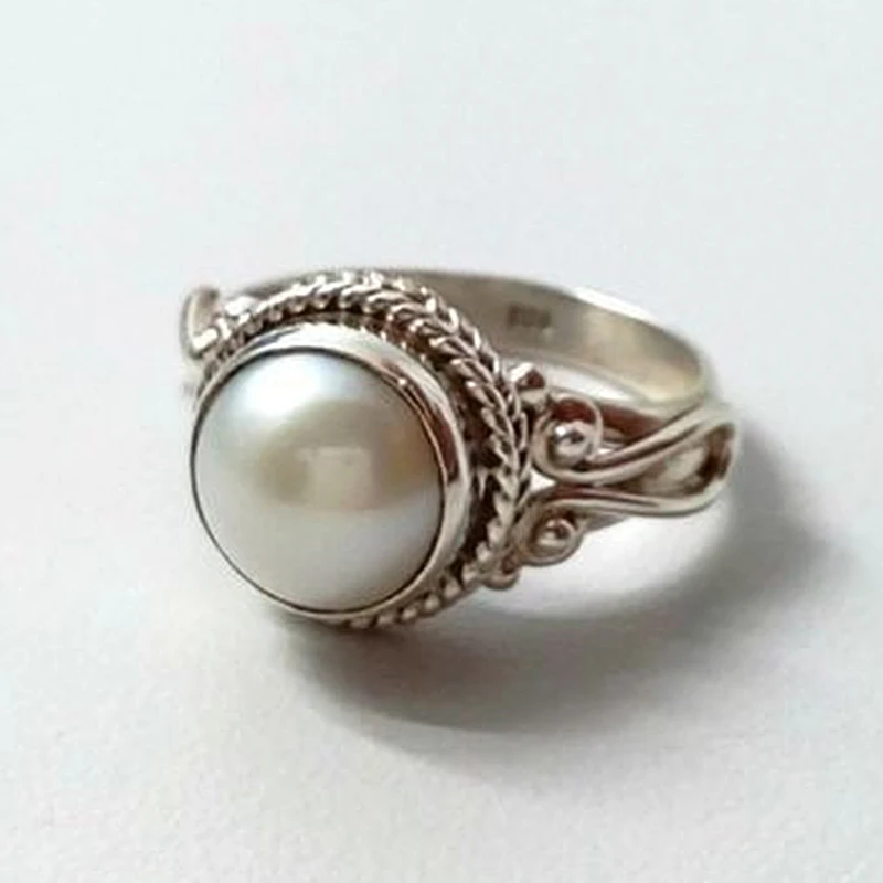 

Vintage Pearl Ring Antique Silver Pattern Rings for Women Wedding Engagement Luxury Ring Jewelry Bague Femme Anillos MujerO5T594