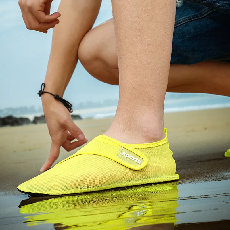 Пляжная обувь для пляжа; легкая прогулочная водонепроницаемая обувь с дышащей сеткой; женские быстросохнущие кроссовки для плавания; Лидер продаж года