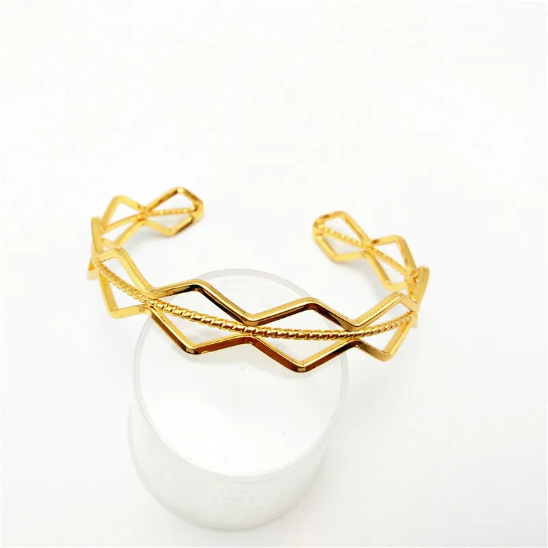 9195284693_866307171