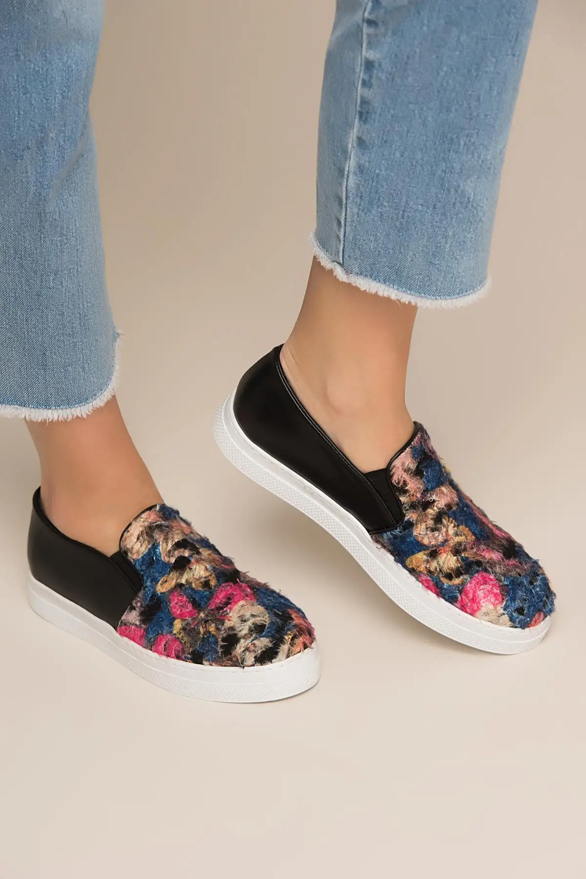 

Pearl Pink Women Sneaker 120130007401