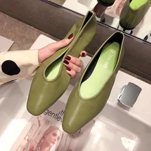 Дизайнерская Женская обувь на плоской подошве; Лоферы без шнуровки; Брендовая женская обувь с острым носком в винтажном стиле; Женская обувь в минималистическом стиле на низком каблуке; Повседневный светильник на плоской подошве