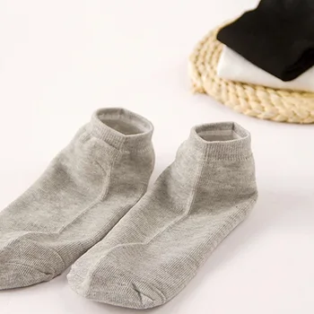 

2020 summer new socks socks men's solid color boat socks