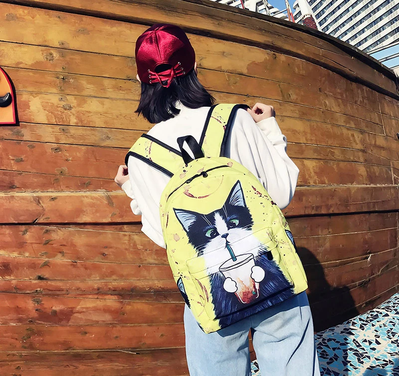 4648816653_2057336696