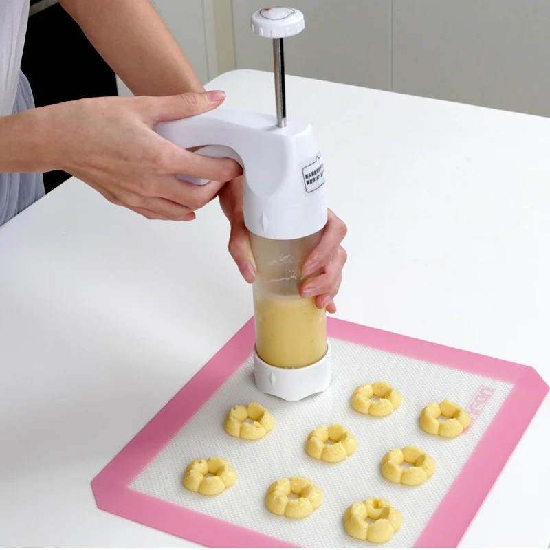 

19Pcs / Set Cream Nozzles Pen Dessert Decorators Cake Decorating Icing Piping Cream Syringe Muffin Pastry kitchen Cake Tool