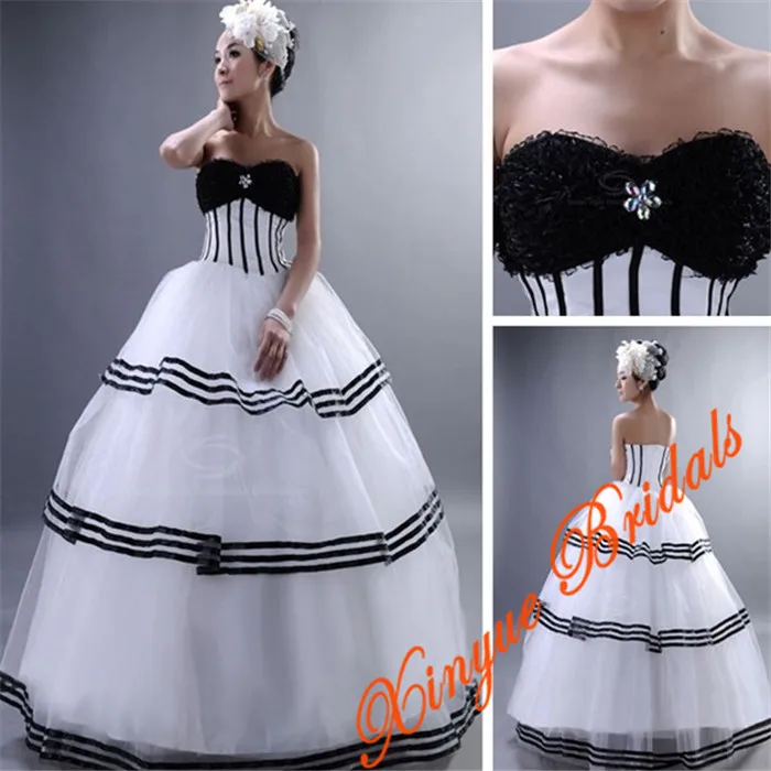 Sweet Strapless Lace Embellished Black And White Stripe Wedding