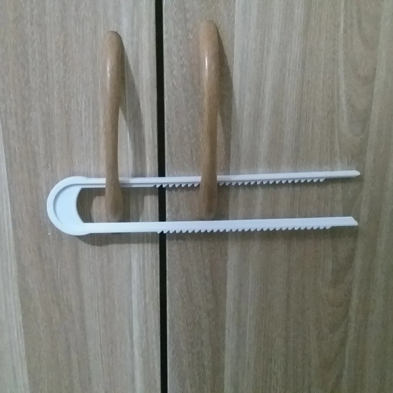 803