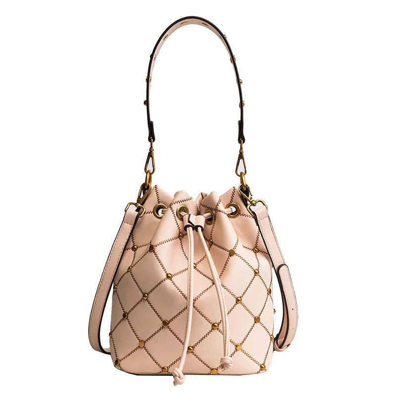 

Women's Rivet Bucket Bag High-quality Pu Leather Drawstring Shoulder Bag Lady Cross Body Bags Women Chain Bag Bolsos