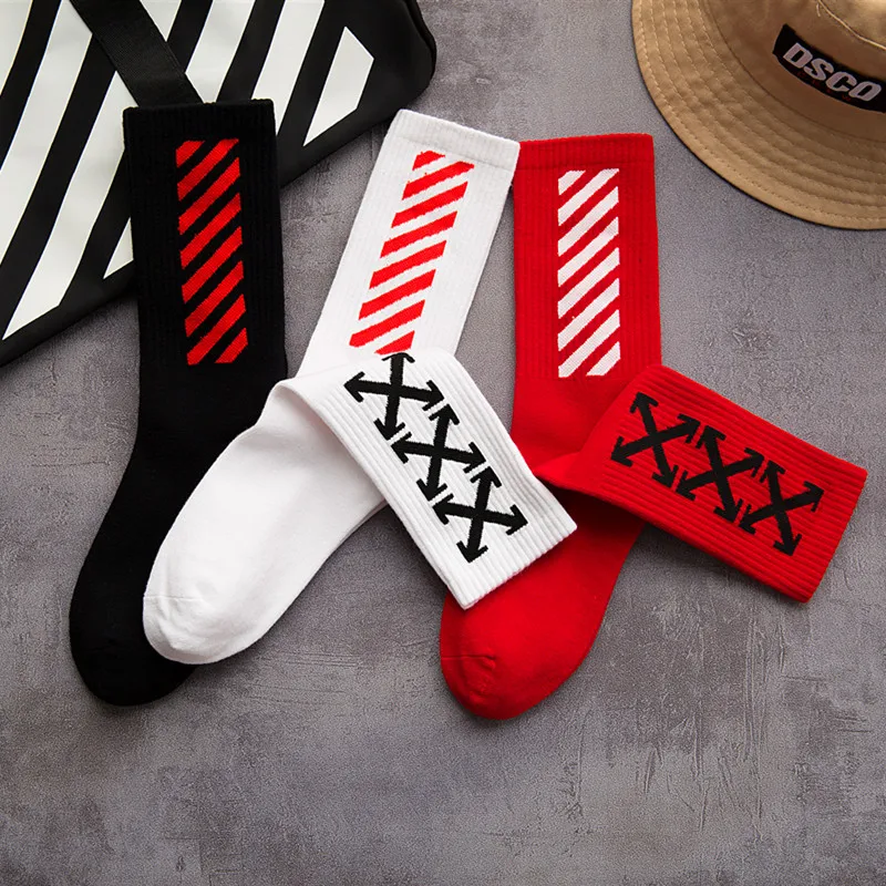 

Hot Selling Unisex Women Street Style Hiphop Men Socks Harajuku Hombre Designer Skateboard Socks Arrow Twill Cotton Crew Sock