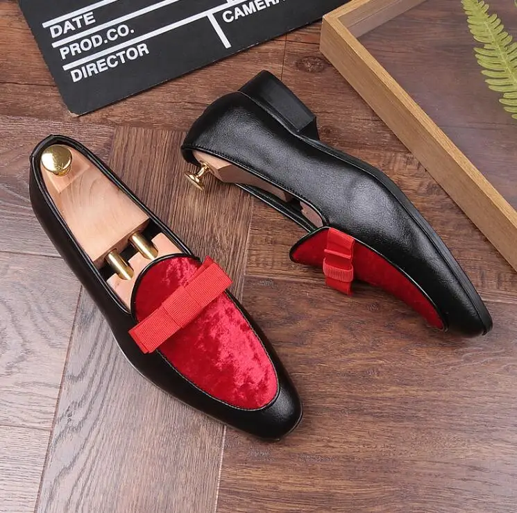 Замшевые Модные Мужские модельные кожаные туфли свадебные туфли с острым носком без шнуровки с бантом красные, черные туфли-оксфорды на плоской подошве