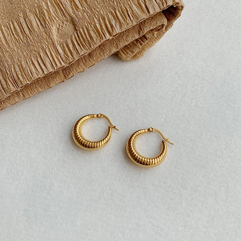 Peri'sBox золотые шикарные маленькие серьги-кольца в форме Луны толстые серьги-обручи для женщин Твердые массивные Ювелирные серьги оптом