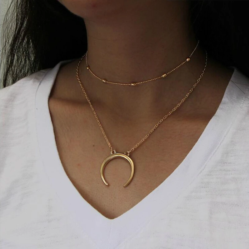 

Jewelry Fashion Simple Double Porcelain Pearl Necklace Moon Pendant Multilayer Necklace Statement Necklace Necklaces & Pendants