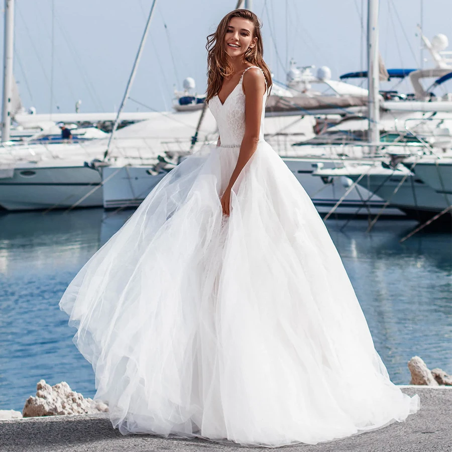 

Elegant Wedding Dresses 2020 Lace Applique A-line Bridal Gown V-neck Vestido de Noiva Beaded Tulle Robe de Mariee