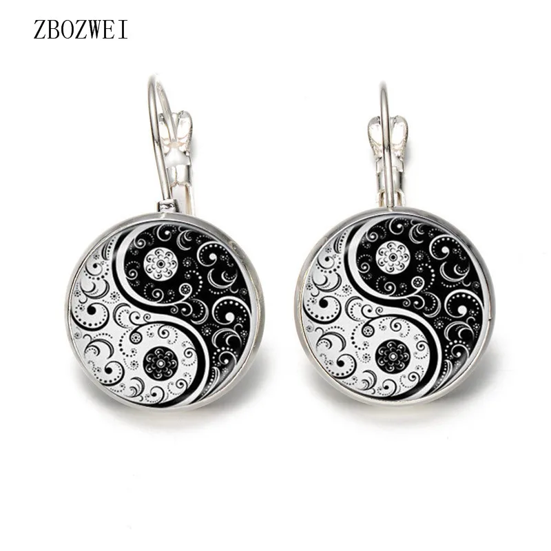 

heat! Top Selling Glass Convex Earrings White and Black Yin Yang Art Picture Ear Studs 2018 New Jewelry Jewelry Silver/Bronze