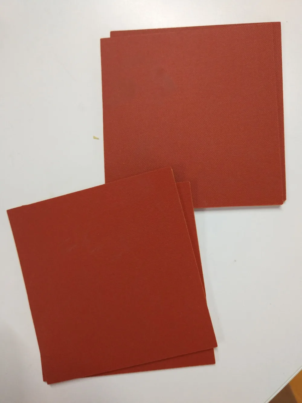 

2pcs/lot 2mm Adhesive Silione Foam Rubber Sheet 116x112x2mm, Closed Cell Silicon Sponge Sheet for Heat Transfer, Red Color
