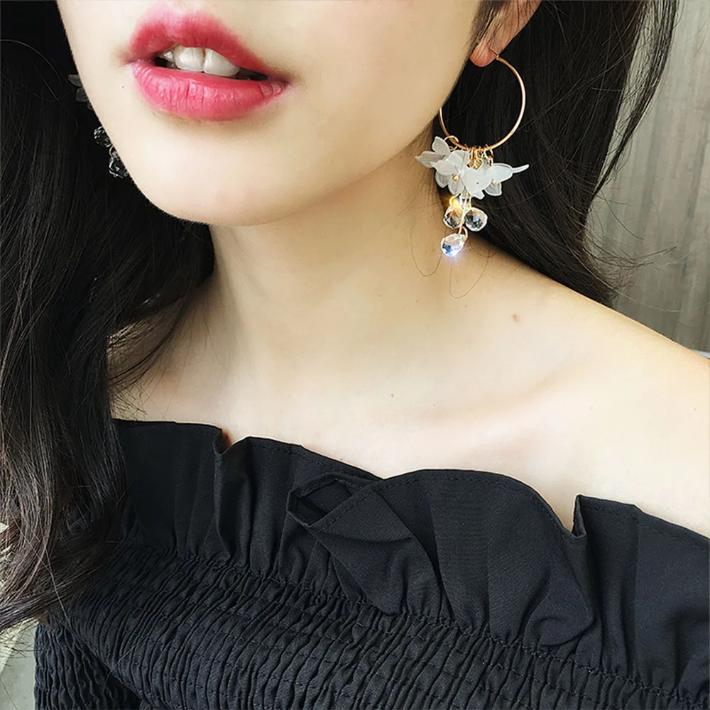 Trendy-Acrylic-Water-Drop-Women-Dangle-Earrings-Crystal-Flower-Long-Pendant-Earrings-For-Women-Drops-Earrings