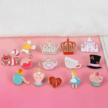 Broche de lapela de queen alice maravilha, bottons para mulheres, chapéu mágico, emblemas de pino, acessórios de joias de conto de fadas