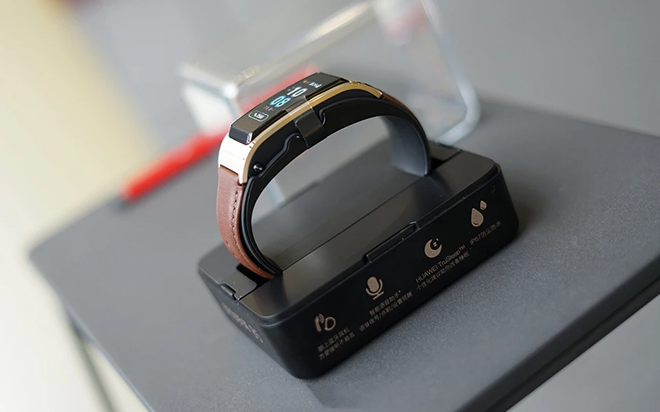 Huawei TalkBand B5 Talk Band смарт-браслет носимые Спортивные Bluetooth браслеты сенсорный AMOLED экран вызова наушники группа