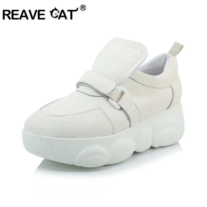 REAVE CAT/женские кроссовки на платформе; женская обувь на танкетке с медвежонком; белые женские кроссовки на плоской подошве со шнуровкой