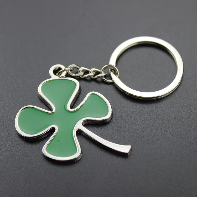 

Metal Four-leaved Clover Keychain Creative Cute Couple Gift Jewelry