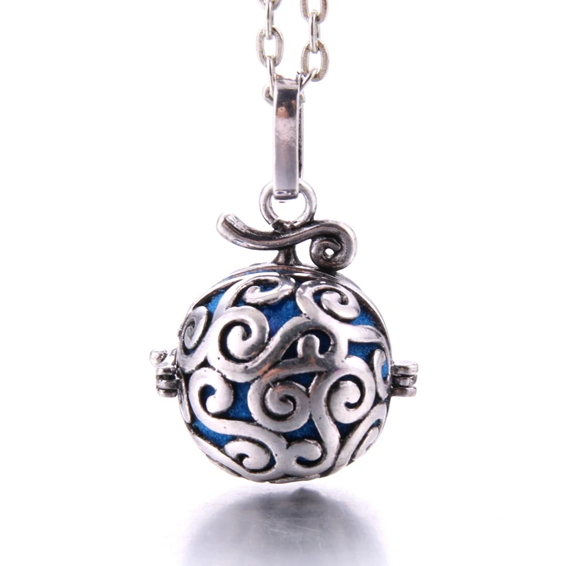 

Silver hollow Aromatherapy Diffuser Necklace Jewelry Perfume Locket Pendant Essential Oil Scent Locket Necklace With Pads