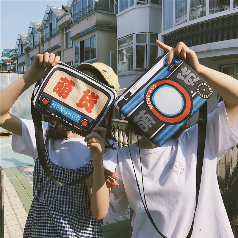 Menghuo 2018 Personality Retro 3D TV Tape Camera Radio Shape Women Handbag Ladies Shoulder Bag Messenger Bag Rock Cross-body Bag (13)
