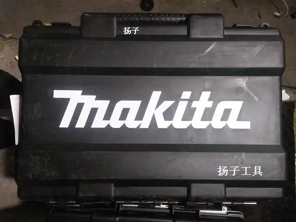 MAKITA 18 В имеет влияние литиевая батарея, заряд дрель и зарядное устройство, А 3A аккумулятор(используется код