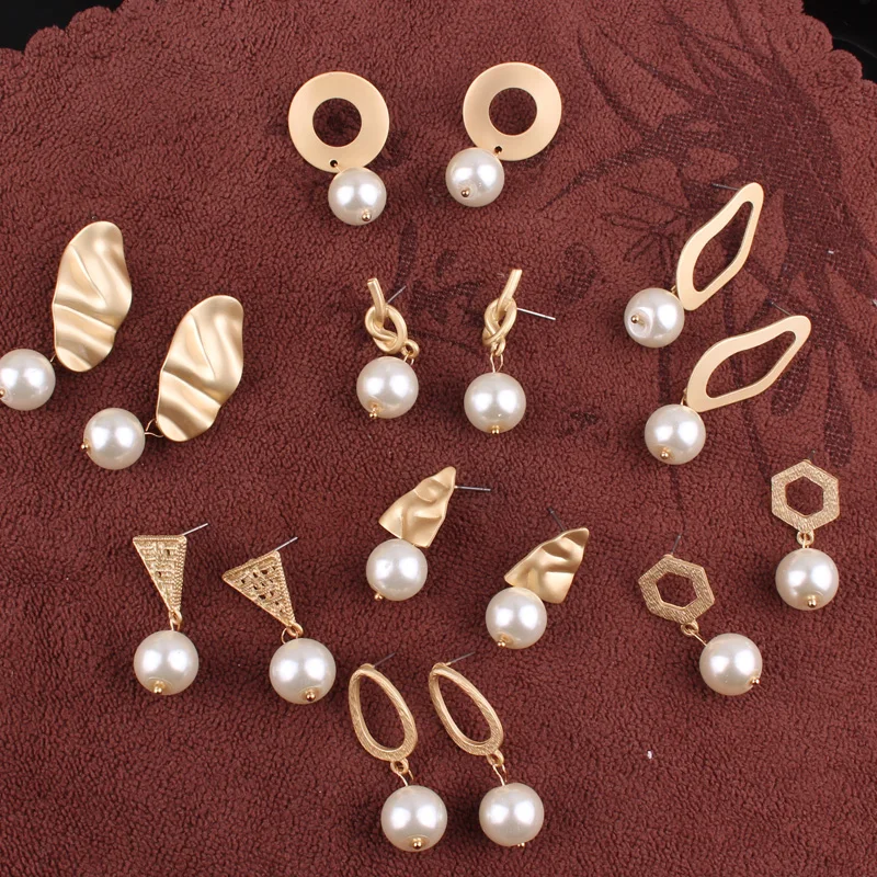 

LUBOV Big Imitation Pearl Pendant Earrings Geometric Gold Color Metal Earrings Punk Style Women Jewelry 2019 New