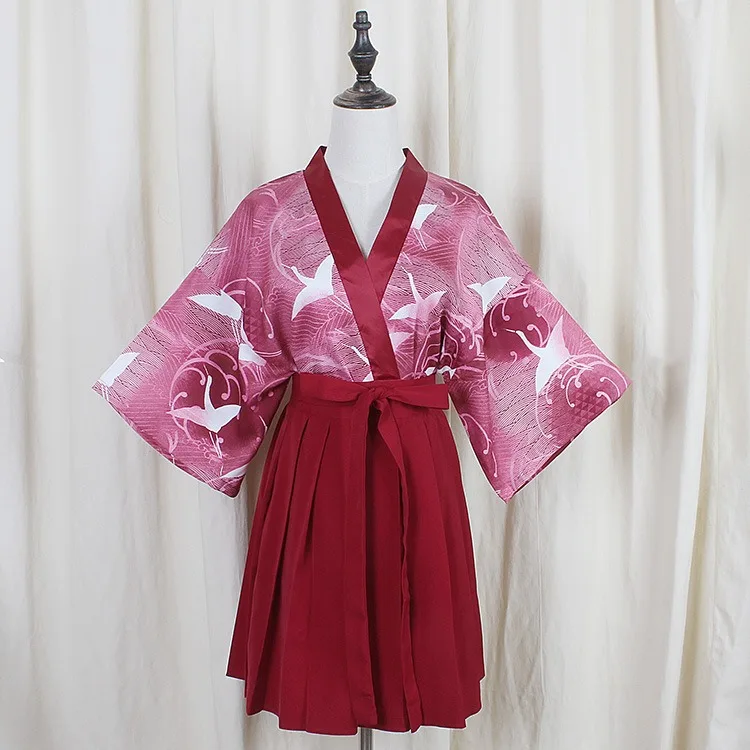 Японское кимоно юката версия красная одежда с рисунком журавлей Топы+ красная плиссированная юбка Женский комплект из 2 предметов - Цвет: Kimono Version