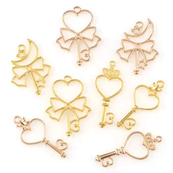 

Cabochon Base Setting Mix Key Flower Heart Moon Metal Frame Pendant Gold Charm Bezel Setting DIY UV Resin Charm 4PC/set