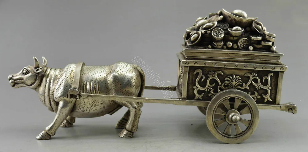 

Metal Crafts Collectible Decorate Old Handwork Tibet Silver Cattle Carry Money Car Box Statue old