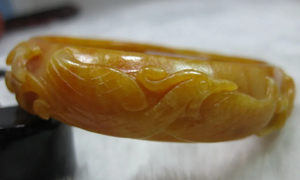 

huij 001174 NATURE BEAUTIFUL CARVING YELLOW JADE JADEITE BRACELET BANGLE