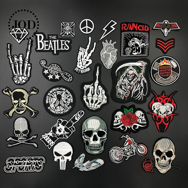 

Black White Embroidered Skull Iron on Patches for Clothing biker DIY Badge Fabric Stickers Applique Embroidery Patch Clothes