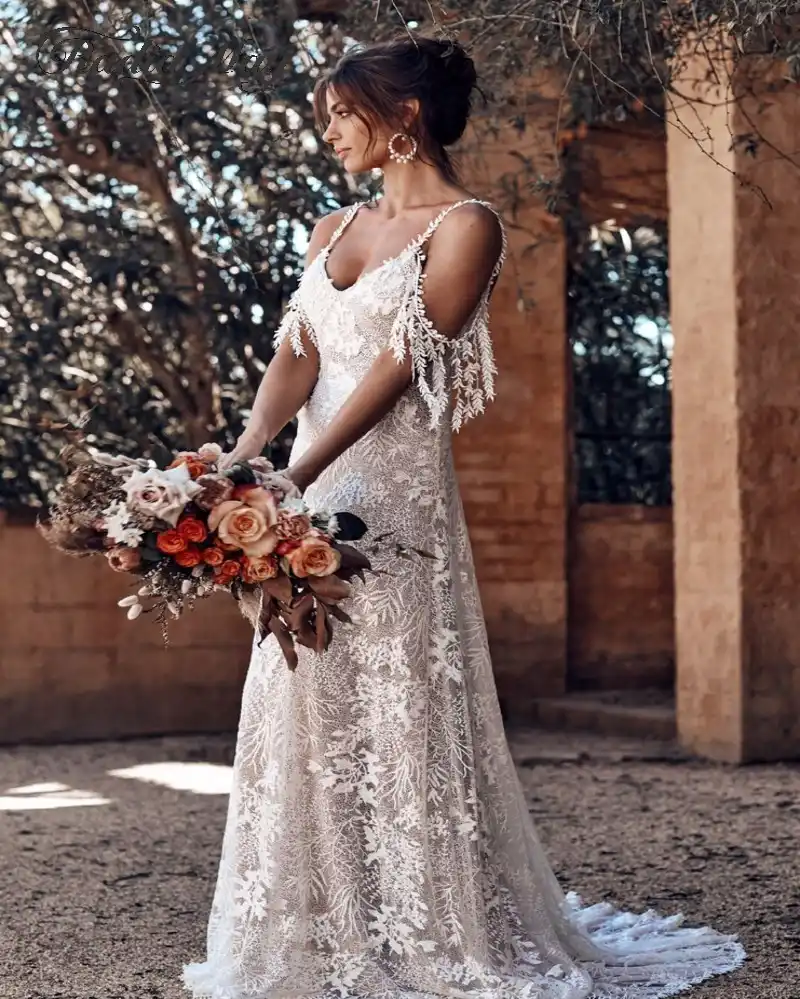 Vintage Lace Off Shoulder Country Wedding Dress With Straps Sexy V