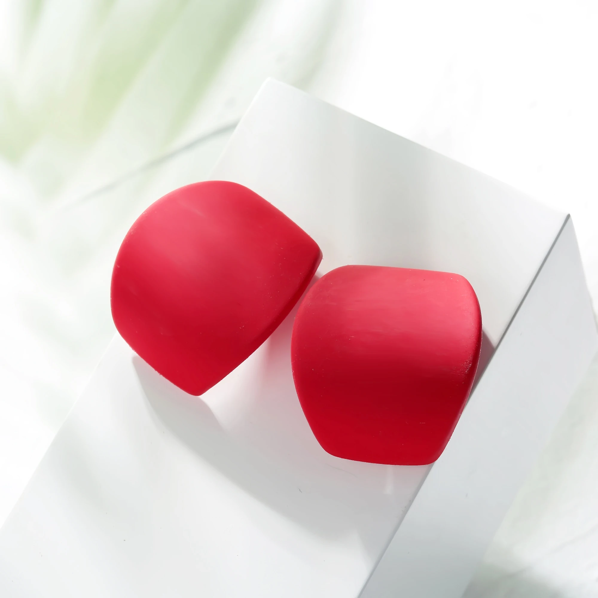 

Candy-color Small Stud Earrings for Women Morandi Color System Acetic Acid Acetate Korean Earrings Boucle D'oreille Femme 2019