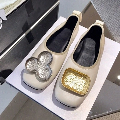

2019 spring new flat single shoes female grandmother shoes square head shallow mouth wild casual metal buckle ballet shoes