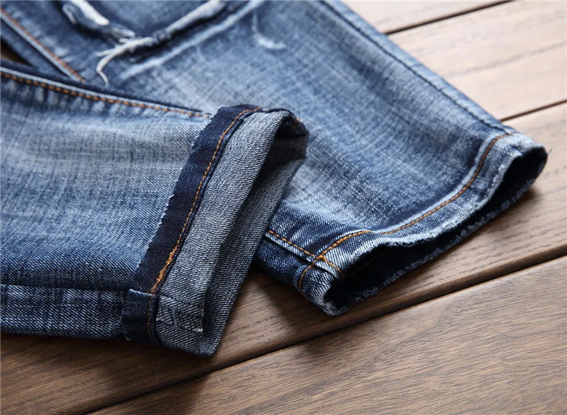 Мужские прямые джинсы с вышивкой, мото джинсы, весна, новинка, рваные мужские джинсы с нашивкой, облегающие мужские повседневные джинсовые брюки, размер 29-38