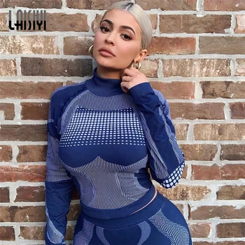 

LAISIYI New 2019 Snake Skin Crop Top and Leggings Sports Sets Women Gym Clothes Sports Wear Running Fitness Outfit Drop Shipping