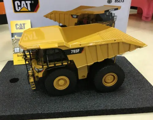 Гусеница CAT 793F Майнинг грузовик 1/50 масштаб металл модель от бренда DieCast Masters