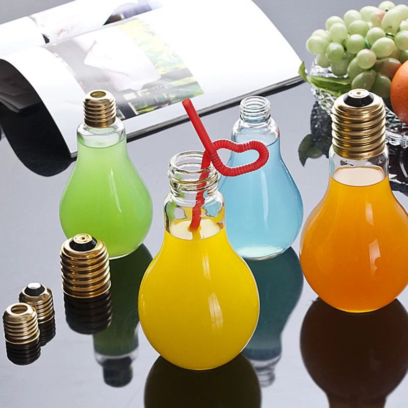 

1Pc 300ml 400ml 500ml Bulb Bottle Cute Brief Fashion Cute Milk Juice Light Bulbs Leak-proof 8A011701