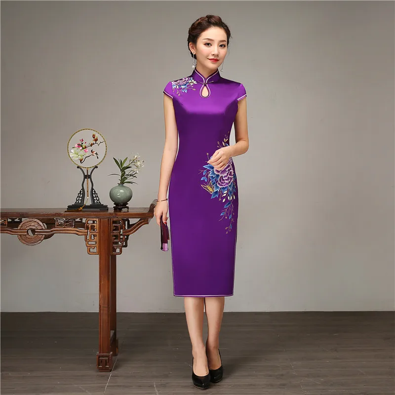 Elegante Vrouwelijke Sexy Slanke Lange Cheongsam Mandarijn Kraag Vestidos Handgemaakte Knop Split Qipao Formele Zakelijke Formele Jurk S-XXXL Elegante Vrouwelijke Sexy Slanke Lange Cheongsam Mandarijn Kraag Vestidos Handgemaakte Knop Split Qipao Formele Zakelijke Formele Jurk S-XXXL