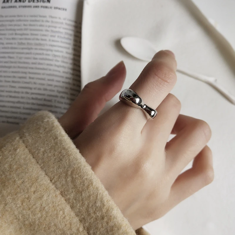 

LouLeur 925 sterling silver undulation glossy rings silver creative Industrial style elegant female rings friendship 925 jewelry