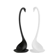 Cucharas de cisne 2017, cucharas únicas en forma de cisne, cucharas especiales de cisne, útil herramienta de cocina, cucharón de plástico para Decoración de mesa de hogar