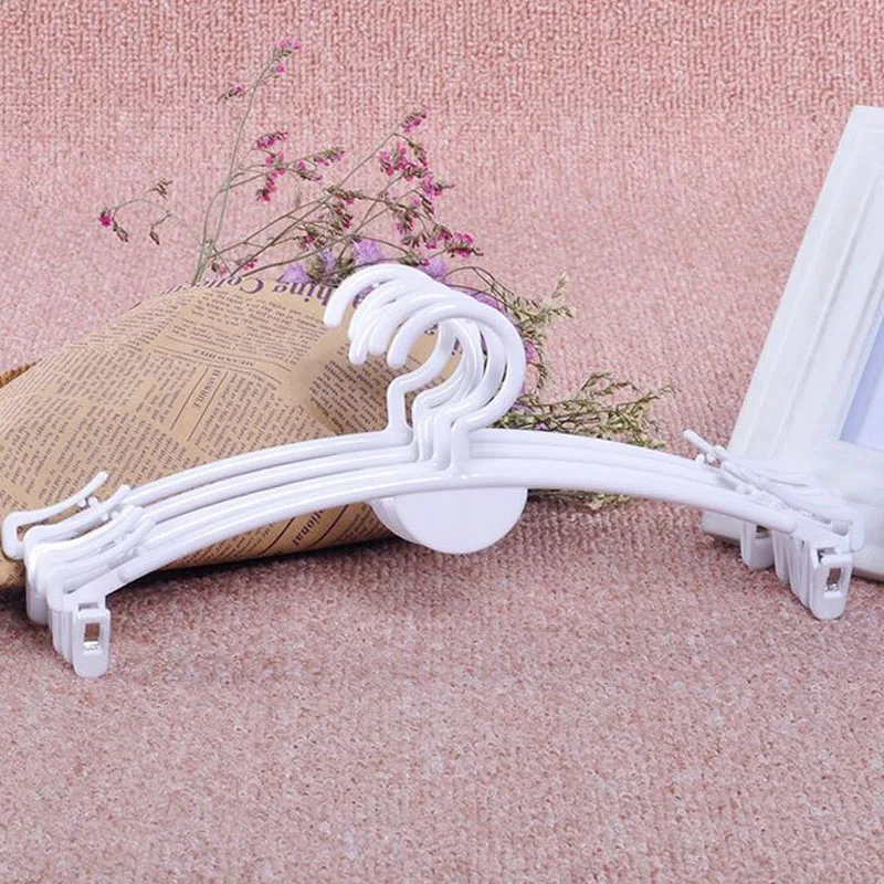 500pcs Fashion Plastic Hangers For Clothes Pants Clip Underwear Bra