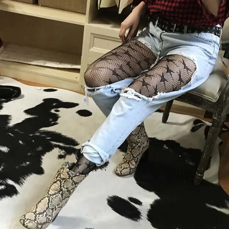 Chic-Streetwear-Women-s-Tights-Sexy-Black-Star-Fishnet-Stockings-Lady-Hollow-out-Nets-Stockings-Mesh (1)