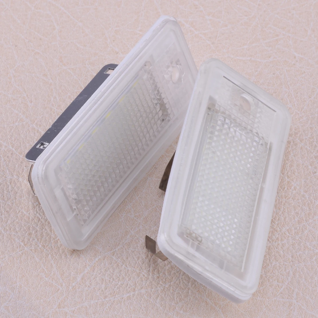 

DWCX 1 Pair 2pcs White 18 LED Number License Plate Light Lamp Fit for Audi A3 A4 B6 A6 Q7 Canbus No Error