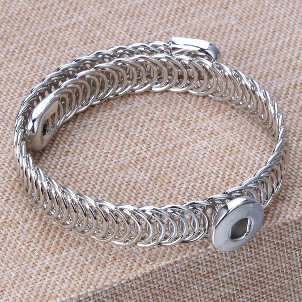 

Fashion Charms Elasticity Metal Silver Bracelet Fit 12mm Snap Buttons Bracelets For Women Jewelry ZE053