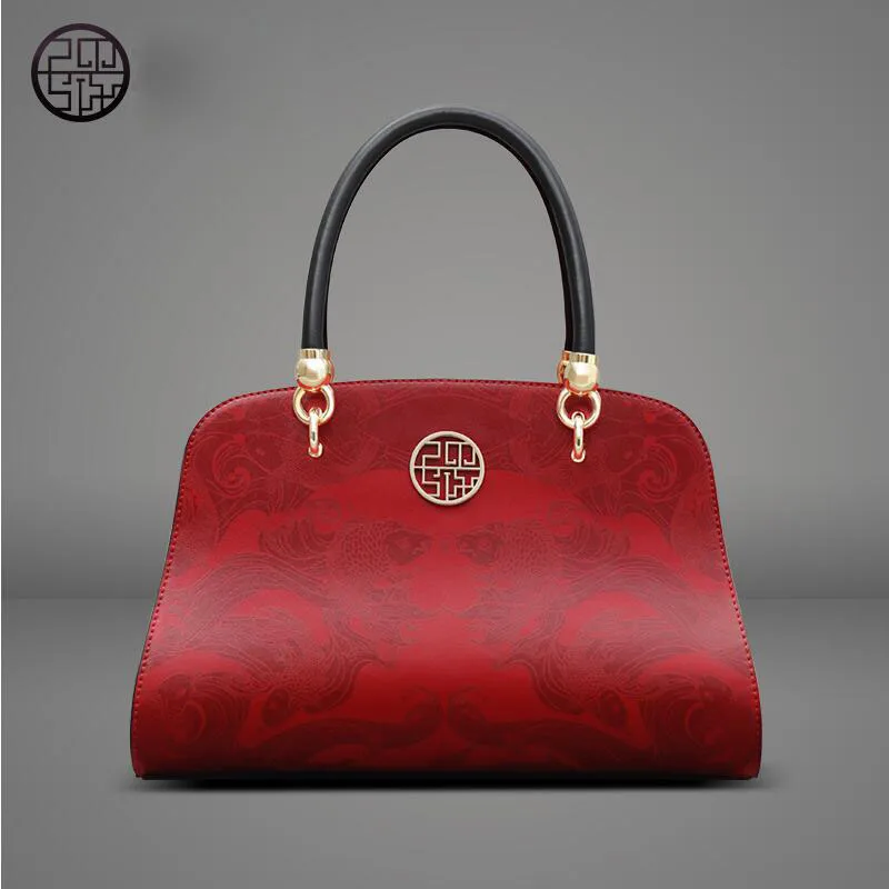  free delivery  Split Leather women bag   2017 new Chinese style messenger bag Fashion handbags Banquet Package 