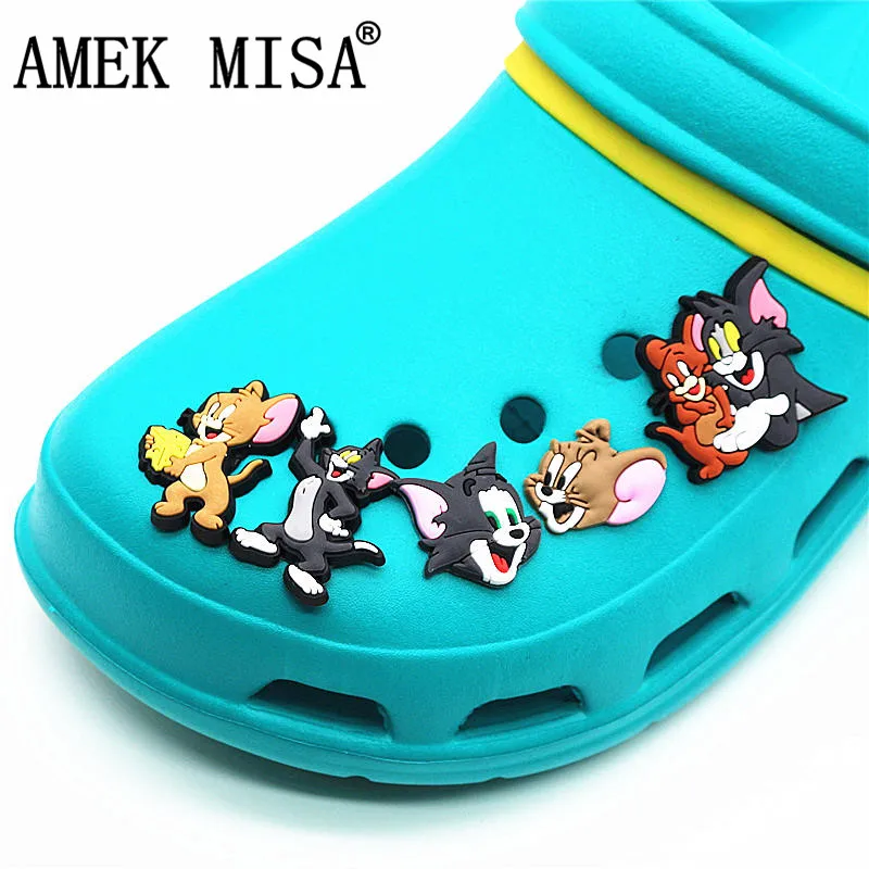 

5 Pcs/Set PVC Cartoon Shoe Decorations Tom and Jerry Garden Shoe Croc Charm Accessories for JIBZ/ Wristbands kids Party Xmas